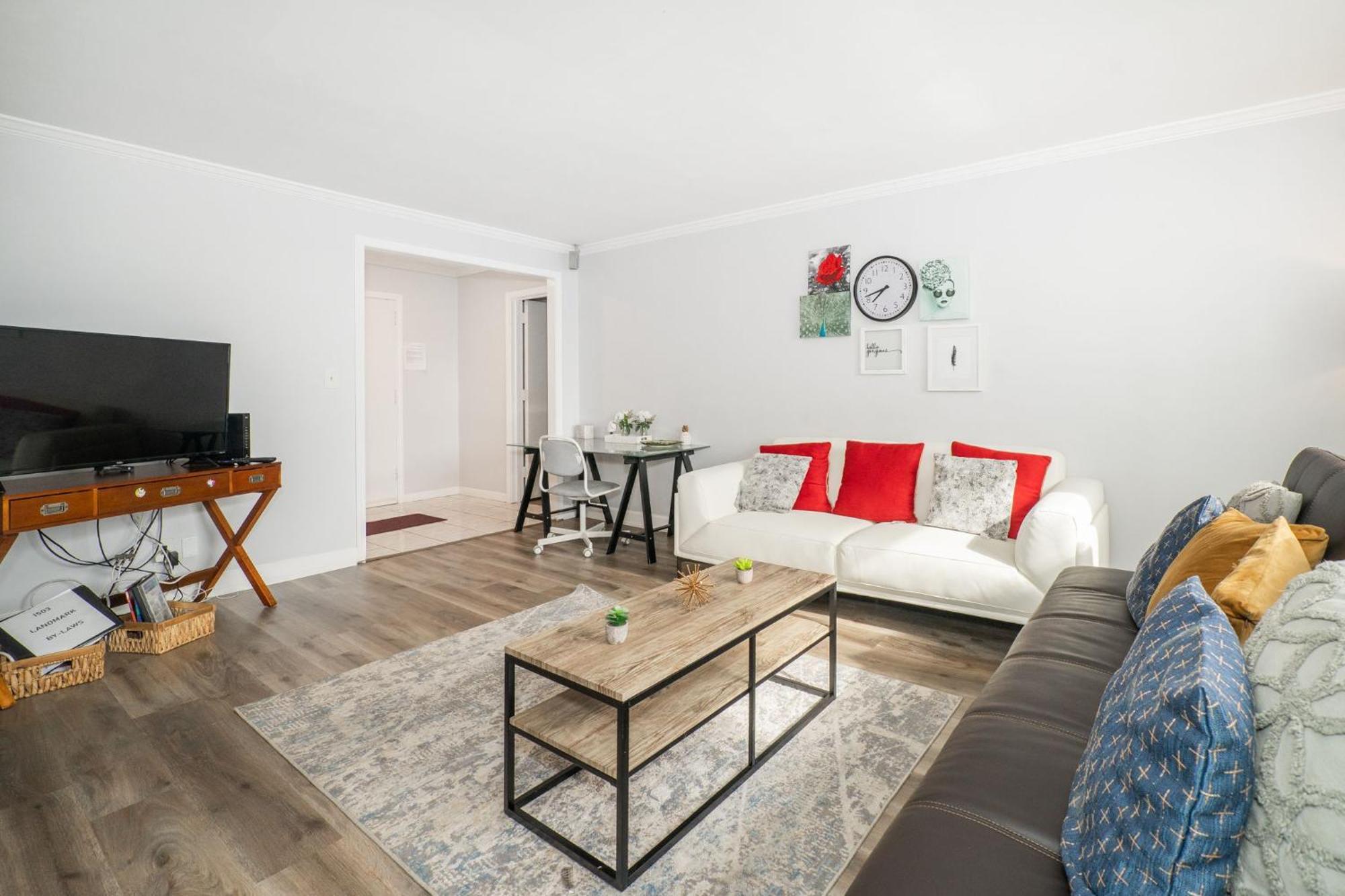 Appartamento 2Br,1 Bath, Free Parking, Concierge Building Downtown #153 Atlanta Esterno foto