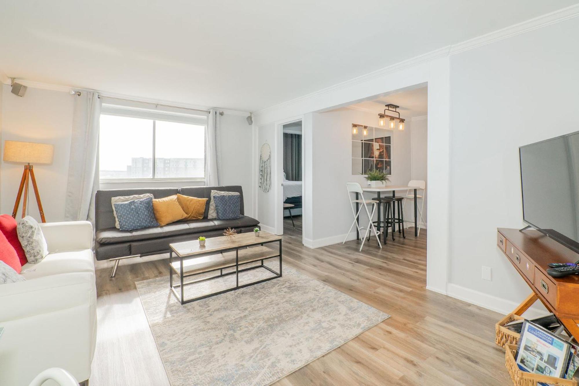 Appartamento 2Br,1 Bath, Free Parking, Concierge Building Downtown #153 Atlanta Esterno foto